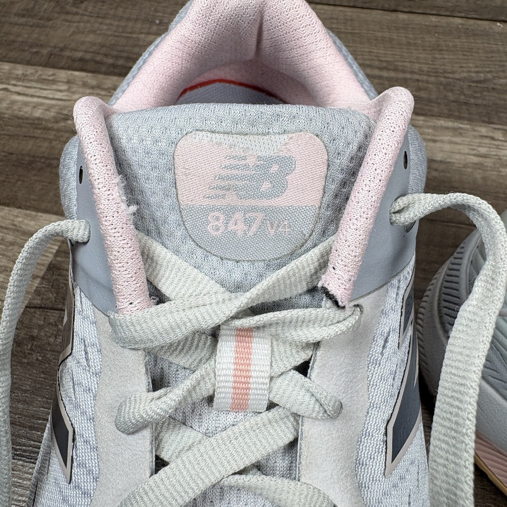 New Balance 847 v4 Gray Womens US Size 7.5 Wide EUR 38 WW847LW4 Sneakers - Picture 2 of 10